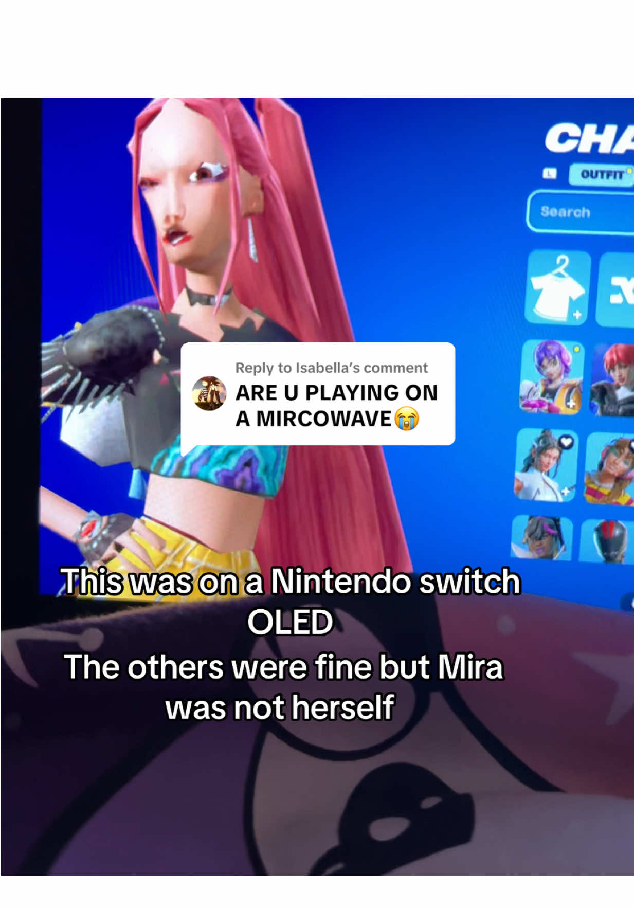 Replying to @Isabella  My switch updated before my pc did and I wanted to see the asap 😭😭 #kpopdemonhunters #fortnite 