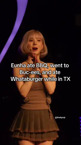 09.28.2025 | VIVIZ World Tour New Legacy at the Palo Alto College Performing Arts in San Antonio, TX | Eunha explaining what she did while in Texas #umji #eunha #sinb #viviz #gfriend 