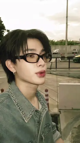 เพลงยุค90ต้องให้พี่แกอ่ะหล่อมาก #thaichayanon #busbecauseofyouishine #fyp 