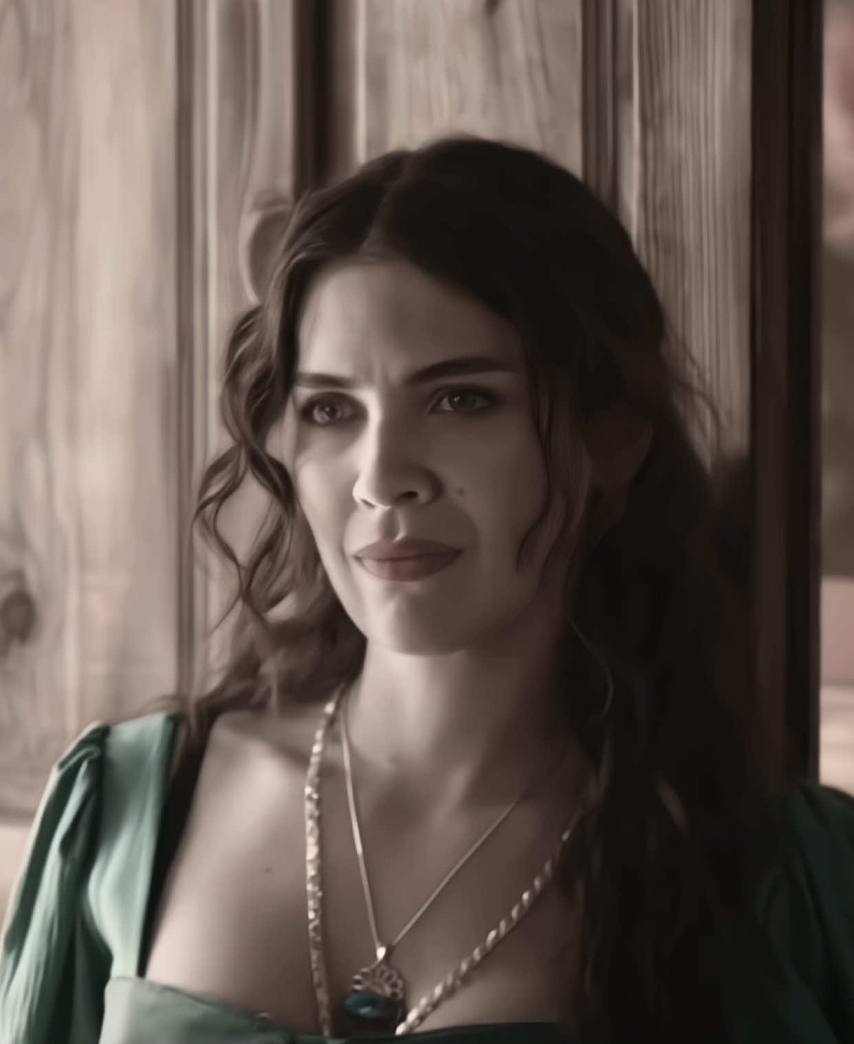 بس يلدز ما تستاهل تشوف كل هذا😓.. #halef #ilhanşen #aybukepusat #birandamlayilmaz #fyp 