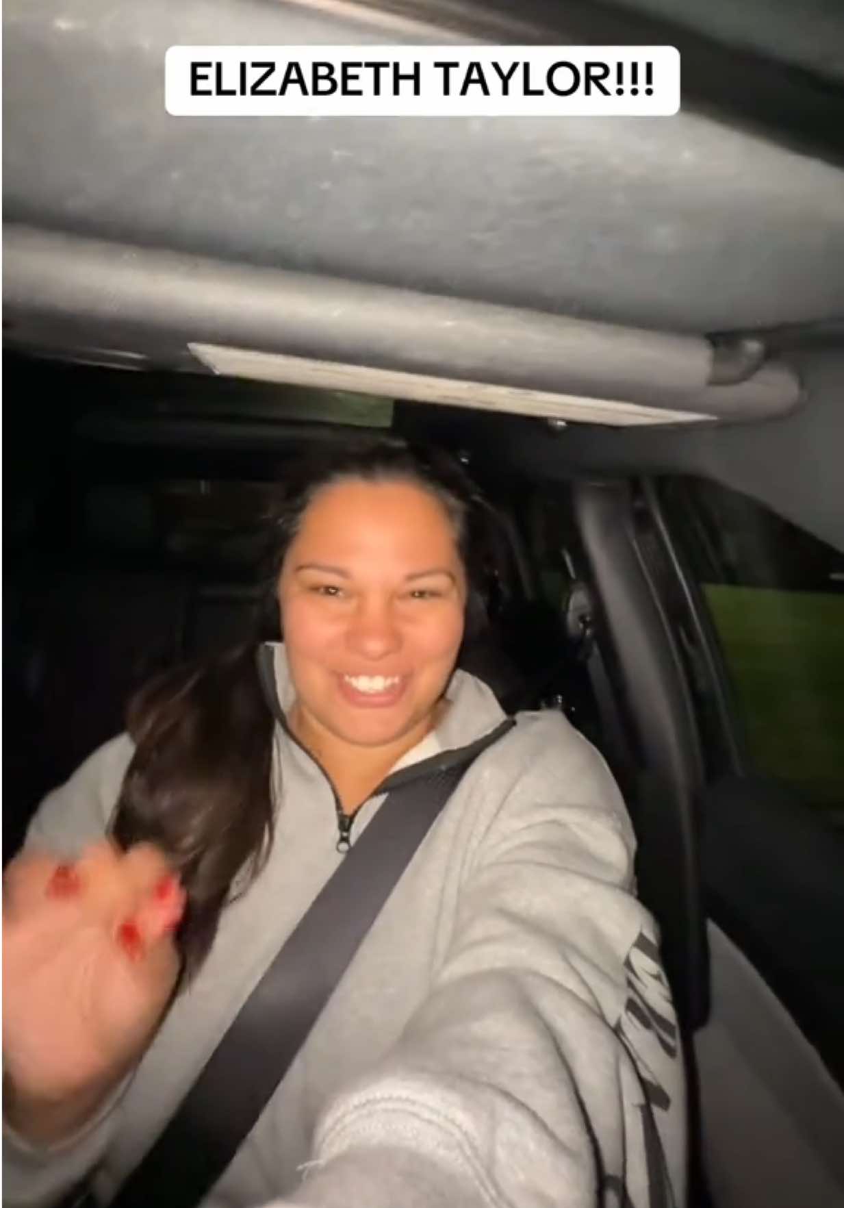 DONT YOU EVER END UP ANYTHING BUT MINE?!?!  I’D NEBER WALK CORNELIA STREET AGAIN 😭😭😭#taylorswift #swifttok #swiftie #lifeofashowgirl #loas 