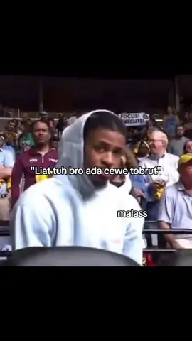 Ohh fineshyt@1dlerosie #fyp #fineshyt #shorthair #glassesgirl 