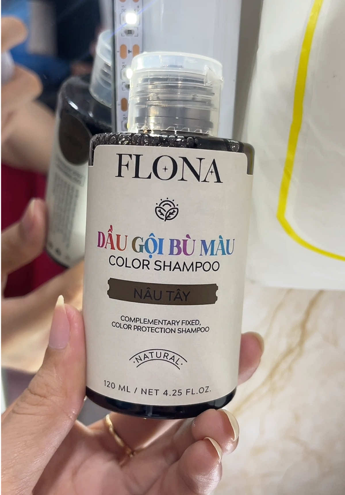 Dầu gội bù màu #daugoibumau #daugoibumauflona #flona 