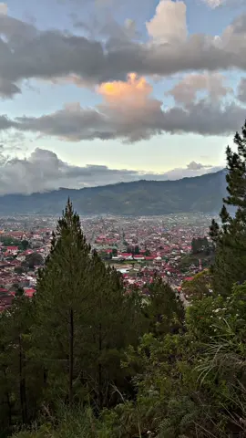 Sentuhan kecundang - Ekamatra ✍🏻.  #lagujiwang #lagu90an80an #lagumalaysia #ekamatra 