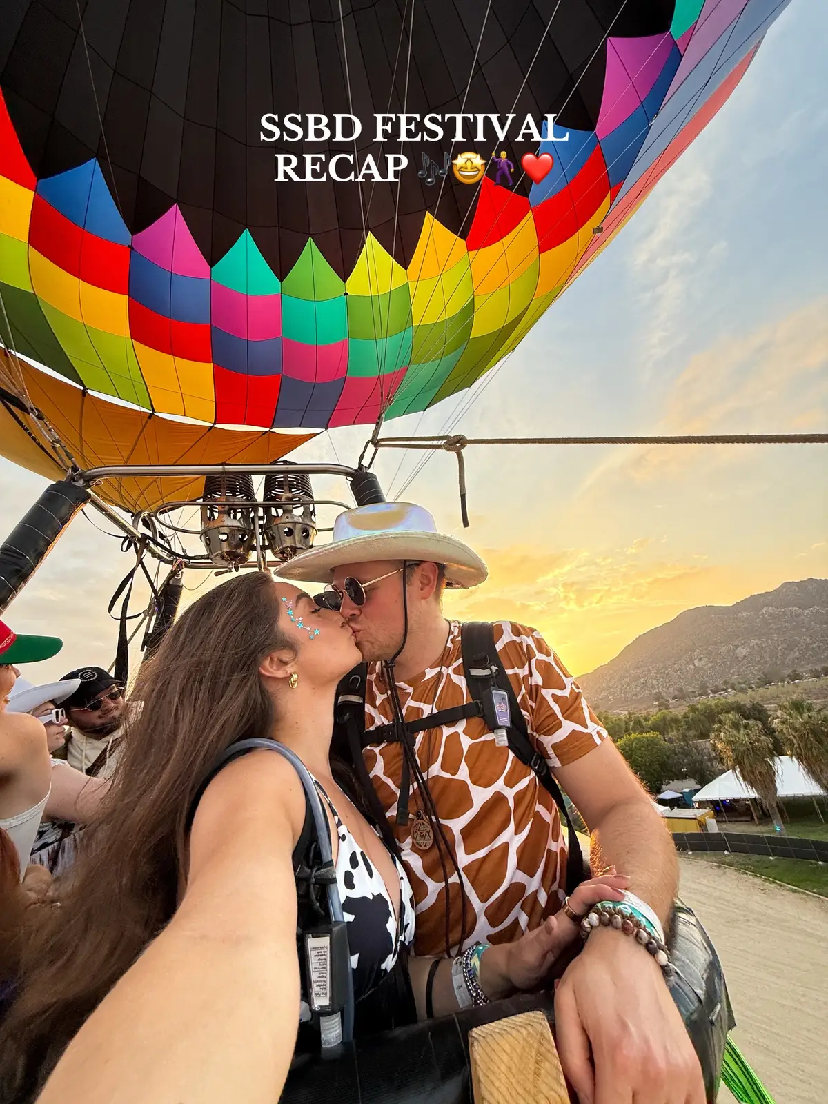 From sunrise sets to hot air balloon rides, this festival has it all! Such a special 1st camping experience ✨🎶 #festivalseason #samesamebutdifferent #edm #camping #thingstodo 