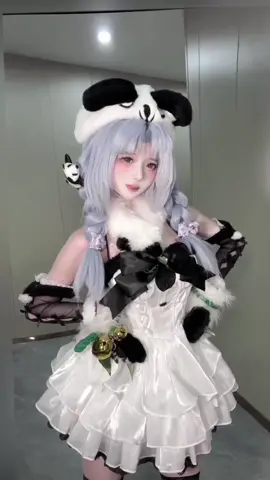 Đừng yêu người suốt ngày chỉ biết nói lời ngon tiếng ngọt, hãy yêu người lúc nào cũng nấu đồ ngon ngọt cho bạn ăn. #wiiiii #cosplayers #saymee #annnnnn 