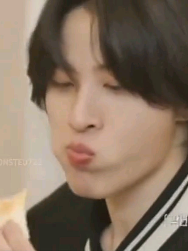 Big eater maknae, meleng dikit semuanya di hap ? #junghwan #sojunghwan #소정환 #treasure #fyp 