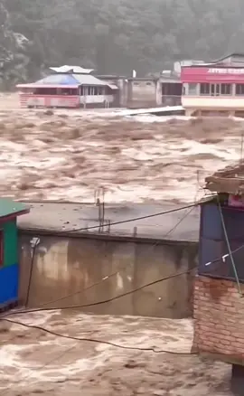 #flood#flashflood#badweather#naturedisaster#scarymoments @YunPu  @YunPu  @YunPu @Nature @oceanlife-fishing 