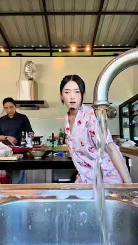 แม่มองพอดี ดีนะไหวตัวทัน🤭