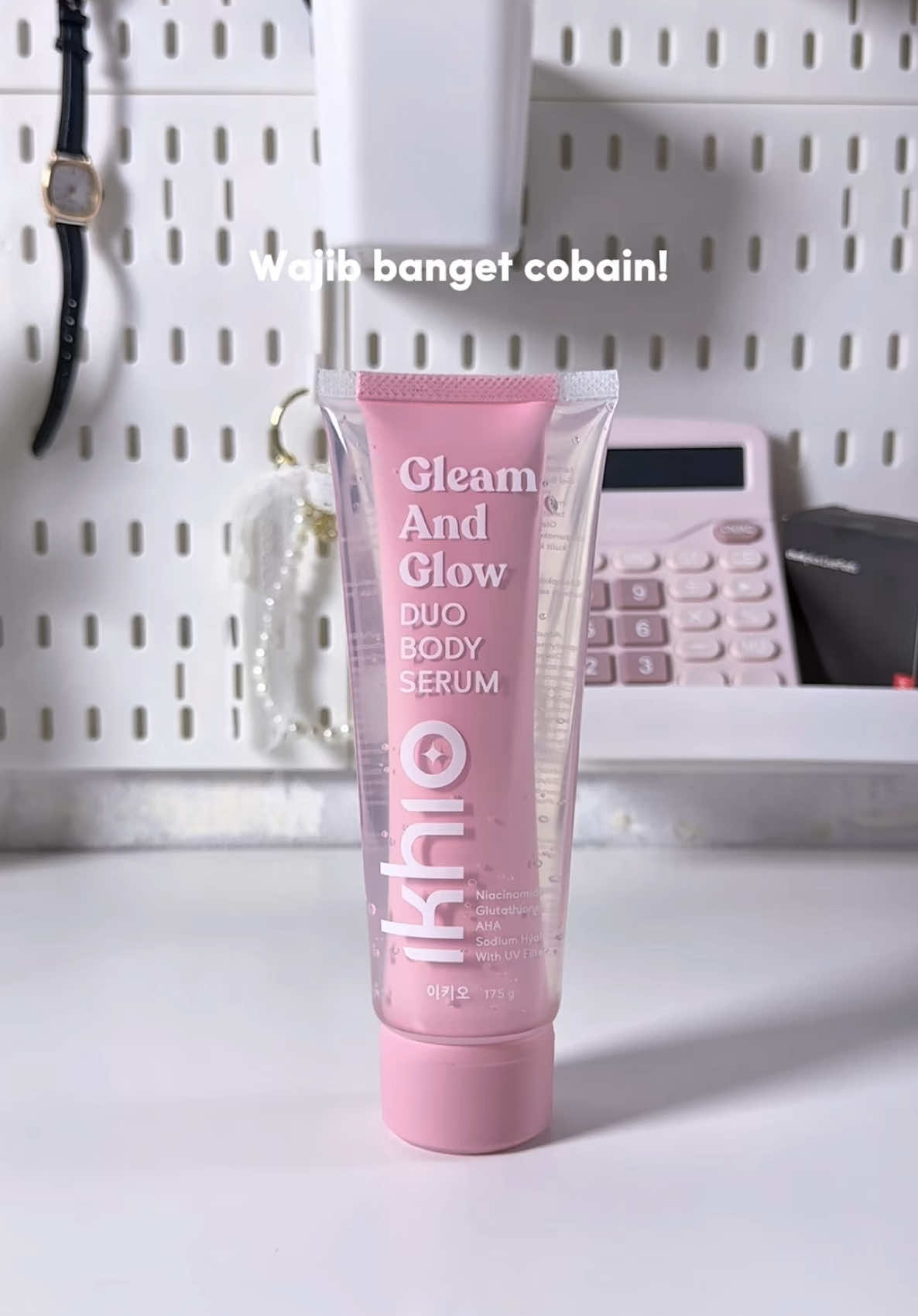 Body Lotion super unik˚.🎀༘⋆ udah ada serum dan gel dalam 1 lotion! gak perlu banyak layering body care lagi ❤︎ @Ikhio Skin Store #ikhioduobodyserum #glowwithikhio #bodyserum #gleamandglow #duobodyserum 