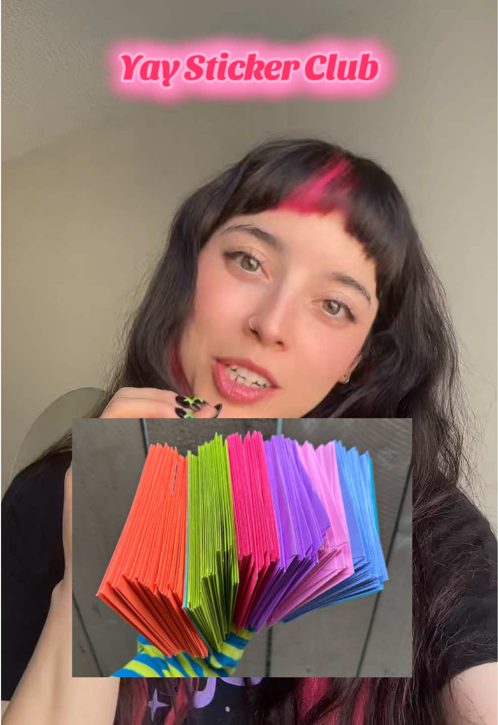 Wanna be pen pals? Join my Sticker Club on Patreon!!🥰💌 I’ll send you a new sticker every month with a handwritten note, and you’ll also get access to free wallpapers, behind the scenes stuff, vlogs, and more! patreon.com/yayitzel #stickers #artist #latina 