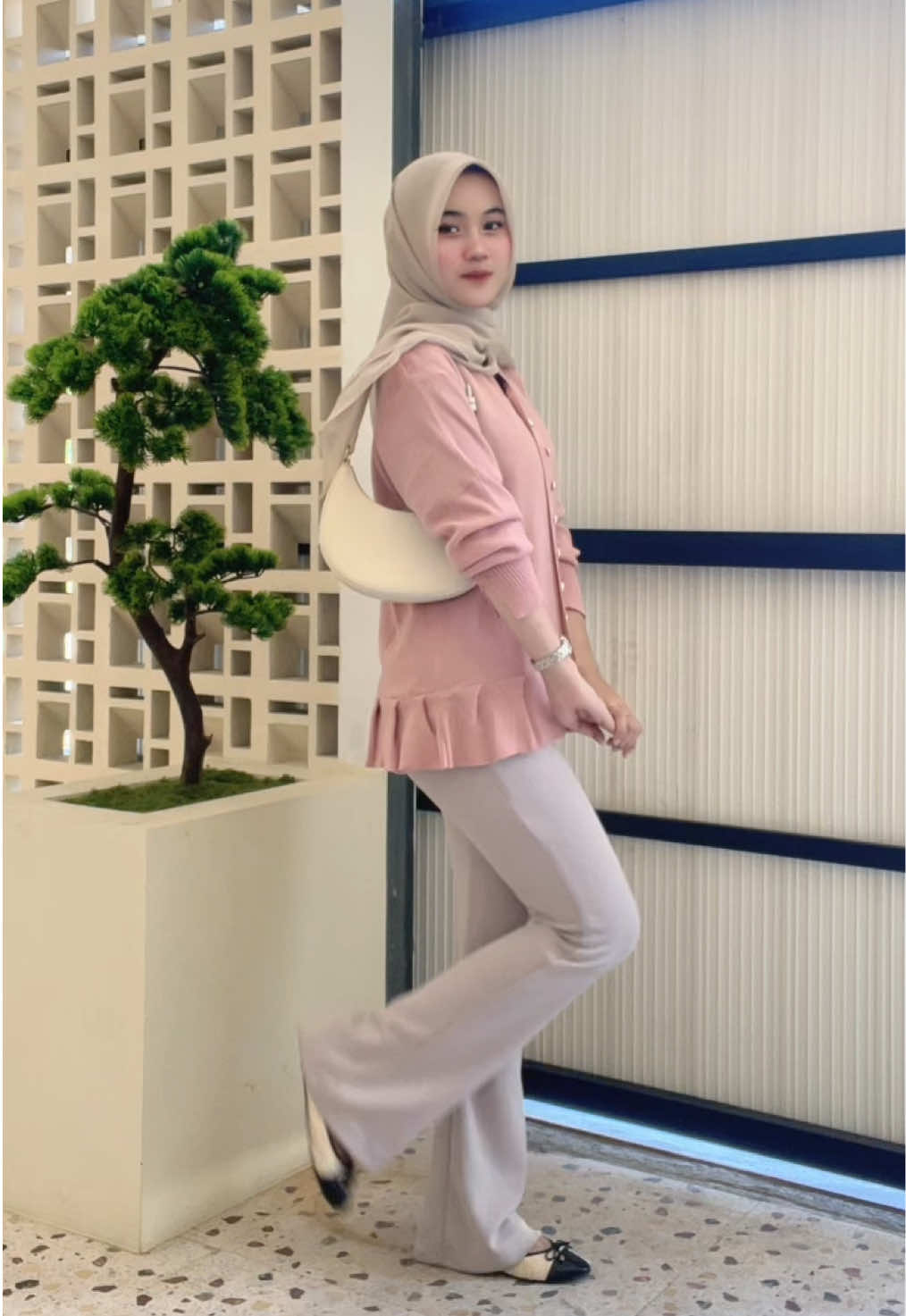 aku punya baju cangtipp warna pinkky🎀💗🌸#pink #nongkicantik #lucu #gemes #outfitinspo 
