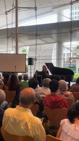 I unexpectedly came across a concert in the library，such a nice surprise！！ #singaporetiktokers🇸🇬 #singapore #concert #library 
