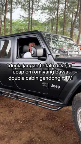 🤣#fyp #ktm #jeepgladiator #hiluxrangga 