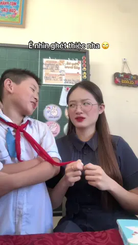 Xếp hàng lần lượt cháu nào cũng được quay :))) #coduyenyeucaidep #côgiáogenz #fyp #xuhuong 