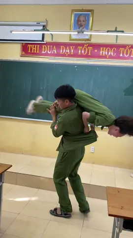 hãy ra tín hiệu 🆘  #xuhuongtiktok #viral 