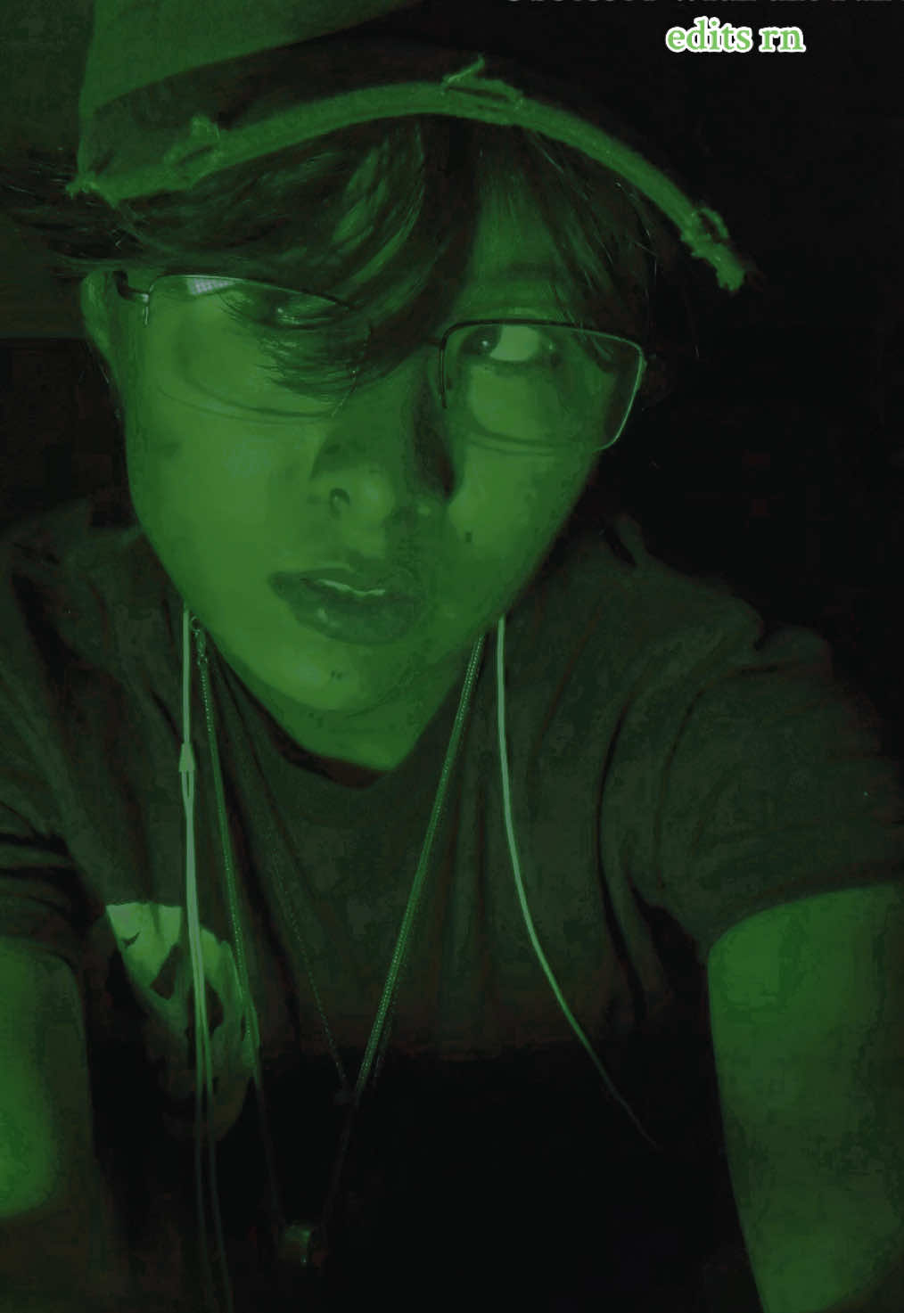 GUYS PLSPLSPLSPLS TALK TO ME ABOUT *NO IM NOT A HUMAN* AND *HETALIA* AND *ALIEN* PLSPLPLS #noimnotahuman #noimnotahumangame #hetalia #alien 