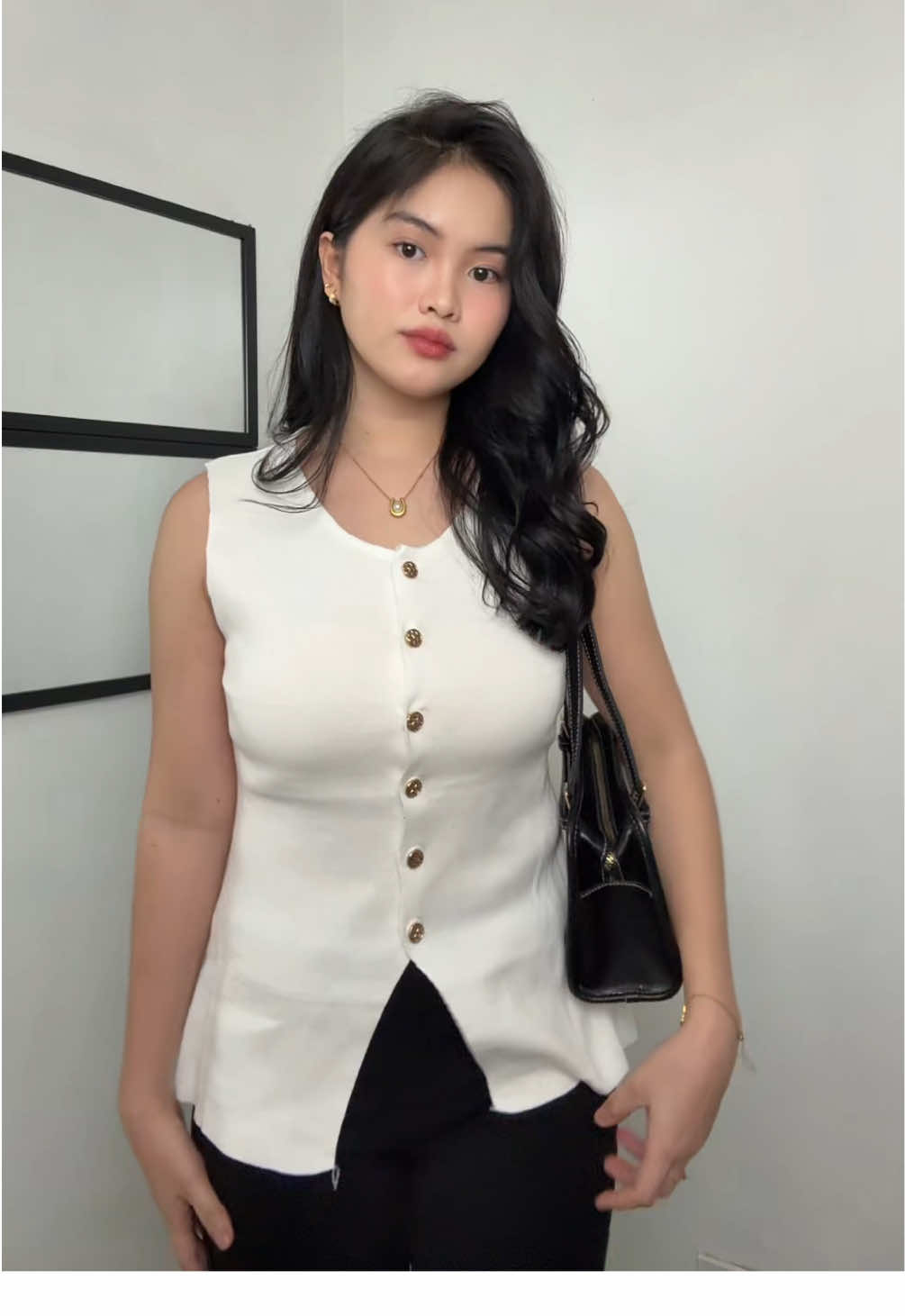 clean girl langg ang atake!!! THIS CLASSY TOP!⭐️💫🤍✨ #fitcheck #top #whitetop #classytop #knittedtop 