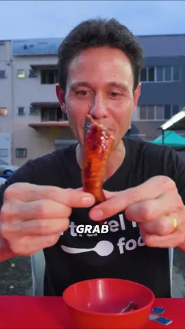Trying the best chicken wings in Kuala Lumpur, Malaysia! #foodtiktok #Malaysia #streetfood  📍 Sri Rampai Ah Long BBQ Chicken Wing