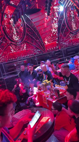 Có bao nhiêu idol NightlifeSaigon của ae ở đây cùng điểm danh nào #NightlifeSaigon #idol #DJ #viraltiktok 