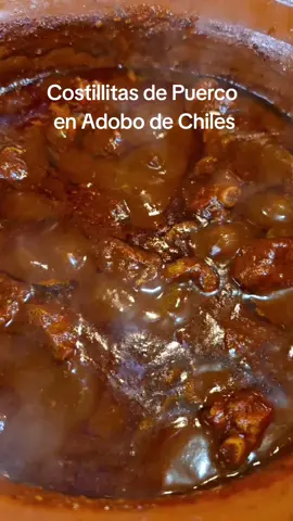 La mejor receta de Costillitas de Puerco en Adobo de chiles. Te va a encantar. Nombre...Una cosa deliciosa!!! . . #cocina #costillas #parati #Receta #viraltiktok 