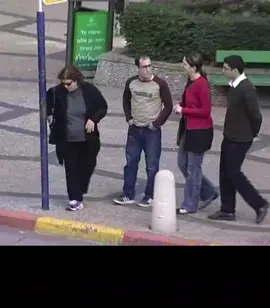 קומי קומי מצלמה נסתרת שחקנים: לירית בלבן, יובל כהן במאי: דודו ארז עבור פוקס קידס #דודוארז #קומיקומי #מצלמהנסתרת #צחוק #רמתגן