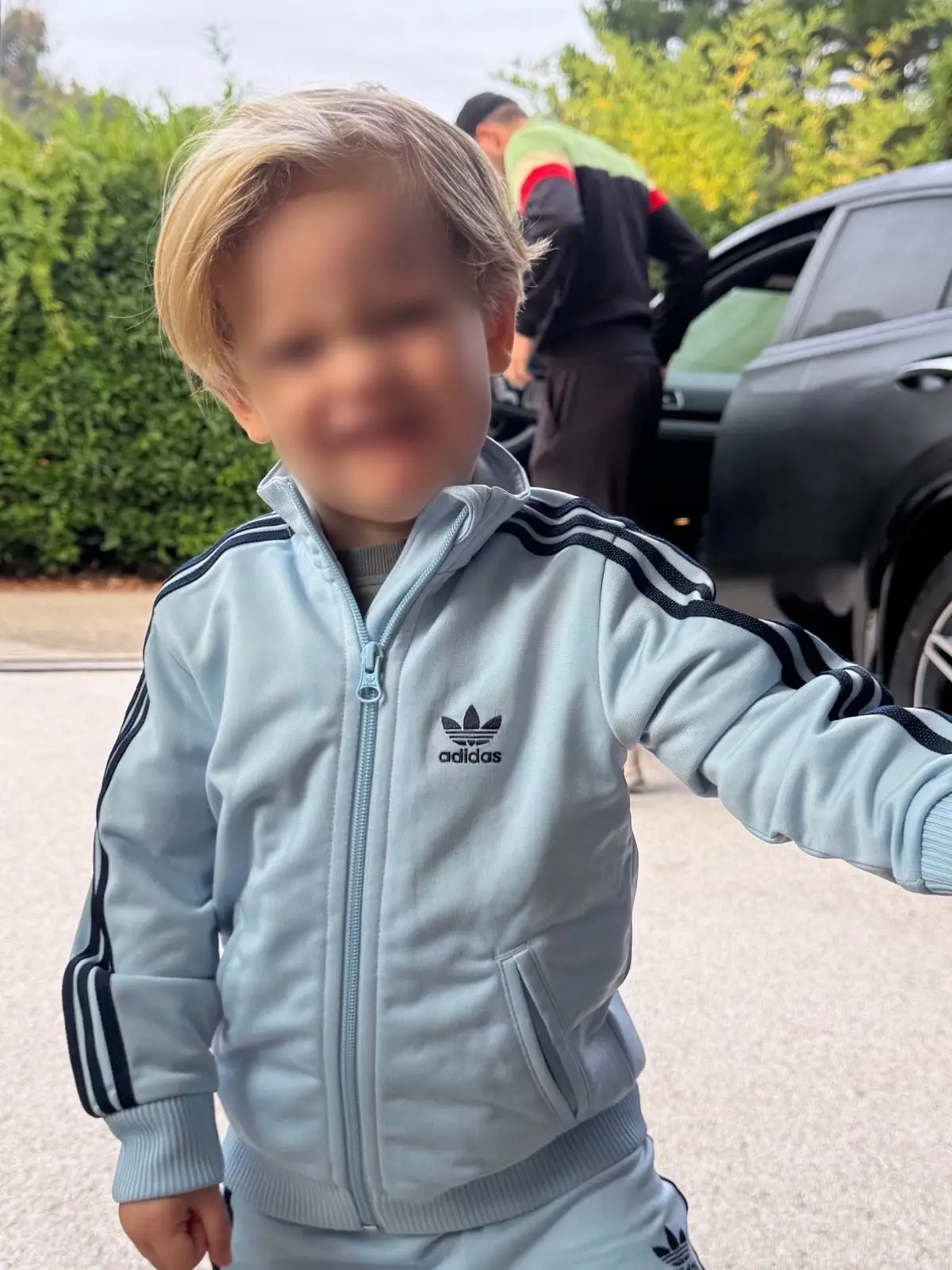 | #fyp #luckyburton #tommofamily | 