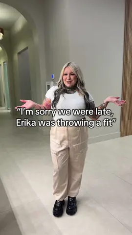 ✨ Sorry we were late… my nail tech was too busy throwing a fit 💅👠 #ThrowingAFit #OOTD #KennewickWA #TriCitiesWA #NewUClinic @New U Women’s Clinic @Erika Ramos 