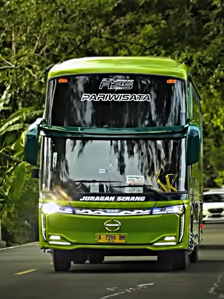 yang lagi rame di Serang-Banten @PT.putri Banten trans  #juraganserang  #juraganserangtrans  #skylanderr25 