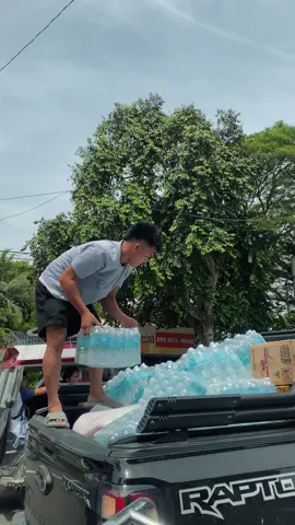 Pagpakaligon gyud Norte 🙏🥹. Ang mga Cebuano nagkahiusa aron tabangan ug dasigon kamo sa kalisod nga inyong giatubang. Sakit kaayo sa among dughan ang nahitabo diha ninyo, pero nalipay mi nga bisan sa gamay ra nga paagi, nakahatag kami ug tabang. Bisan naa ang kasakit ug kaluoy, nakita gihapon namo nga kaya gihapon ninyo mokatawa . Saludo mi sa inyong kusog ug pagkahiusa. 💙 🥹