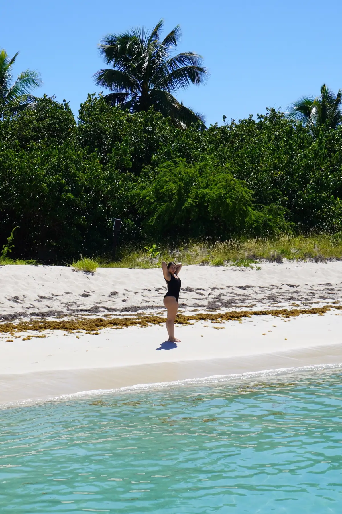 also in heaven because the life of a showgirl is finally out yayyyyyyyyy #thelifeofashowgirl #puertorico #icacos 