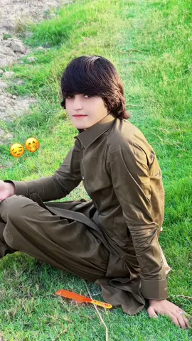 #creatorsearchinsights #ripost #🙏 #wiral #🙏 #🥀✌️fypシ゚viral #🙏 #🤭🙌💗 @zafran WaXirii 💔😍