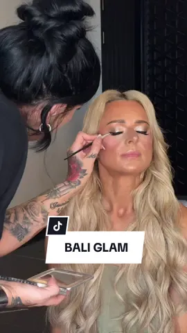 Bali glam for FMG fitness comp!  Obsessed with my job #bali #fmg #fitnessmodel #model #compmakeup #baliglam #fullglammakeup #fullglam #makeup #mua #makeupartist #fitnessglam #sunshinecoastmua #sunshinecoastmakeupartist #brisbanemua #brisbanemakeupartist #makeupartistsunshinecoast 