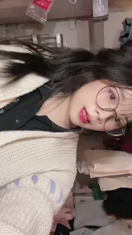 Thầy bói nói là cưới em về đời anh bớt khổ