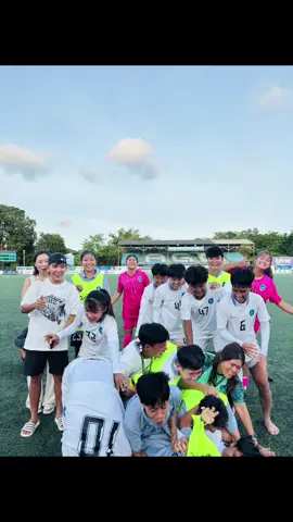 ပုံရိုက်လဲဂယက်ထတာဘဲ🤣🤣 @Hnin Pwint Aye🎈 @HSu Pyae Pyae Kyaw (JB kyaw) @Hay Mann Soe @GNIAP @LIN ✨ @yinlooneain21 @thanthannwe180 @Moe Moe Than #fyp #foryoupage #ဘောလုံးကစားနည်းကိုချစ်မြတ်နိူးသူ 