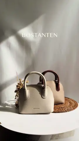 Claire Bag – timeless elegance with a modern touch. Your new everyday statement piece. 🤍✨ #taswanita #bostanten #fyp #tasselempang #clairebag 