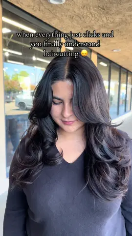 some of my most recent work 🙂‍↕️ #cosmostudent #cosmetology #layeredhaircuts #sfvhairstylist #lahairstylist 