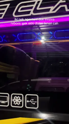 Dolan sek cah innova ne keri🤣🤭 RESERVASI 082120881848 #rentalmobilcaruban #rentalmobil #sewaelf #madiun24jam #fyp 