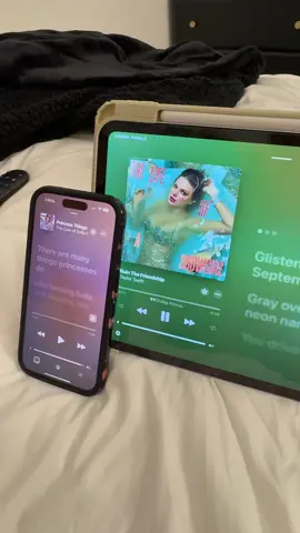 IK BRO DID NOT SAMPLE SOFIA THE FIRST #thelifeofashowgirl #taylorswift #euphoric #sofiathefirst #traviskelce @Taylor Swift @Taylor Nation 