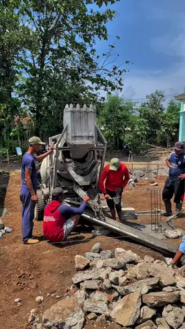 Unit 1 di rejoso, done ✅ pembangunan rumah, kasih nota bossku#molenbalap #beton #pembangunanrumah #fyppppppppppppppppppppppp #blitar24jam 