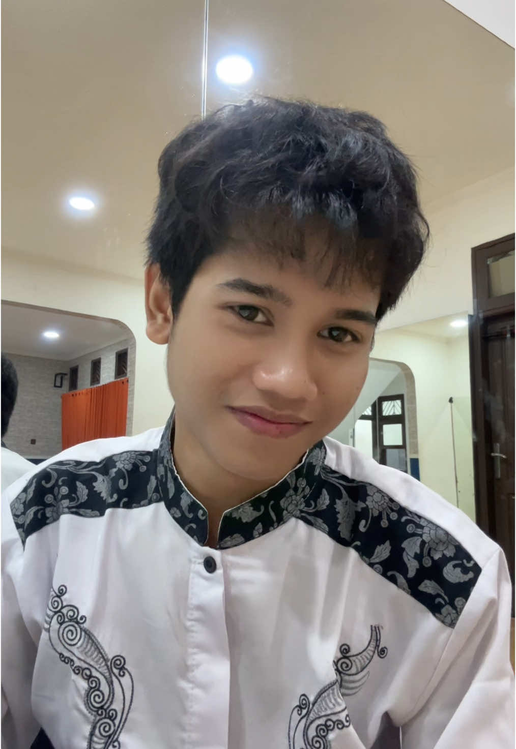 yunani ke paris kan uda,jadi kali ini ke timur tengah dulu🤣    #magadir #velocity #fyp 