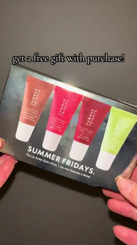 such a great holiday gift idea! these won’t last for long, get yours now! #holidaygifts #summerfridays #lipbutterbalm #giftguide 