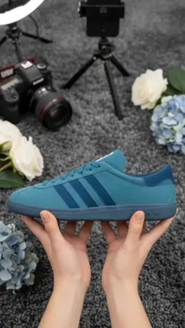 adidas Lifestyle Bali Shoes Men Blue IG6195 #adidasOriginal #SepatuPria #LifestyleShoes #AdidasBali #SepatuKeren
