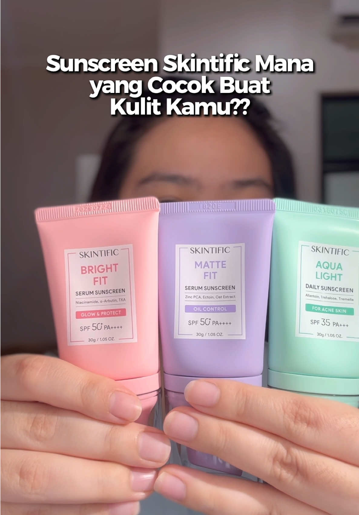 Sunscreen Skintific sesuai kondisi kulit kamu✨ Pink💗 untuk kulit kusam Ungu💜 untuk kulit berminyak Hijau 💚 untuk kulit berjerawat Kalian tim sunscreen Skintific yang mana guys? Komen yaa😍 #sunscreen #skincare #reviewskincare #fyp 