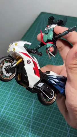 Blokees Kamen Rider Classic Class - Shin Kamen Rider, kèm theo chiếc xe đã ghê #beqinorder  #kamenrider  #shinkamenrider  #blokees  Cre: DGToys