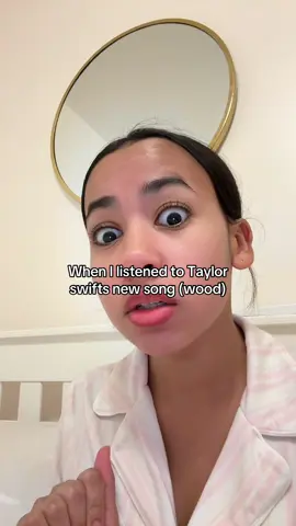 I was genuinely like😦👍🏼 #taylorswift #tloasg #thelifeofashowgirl 