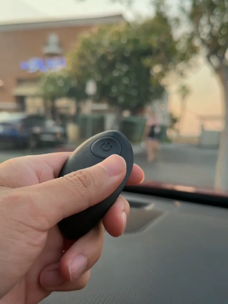 The best gift for your girlfriend!  #Remotecontrol #ForHer #GiftForHer #WomenStyle #GirlsThing