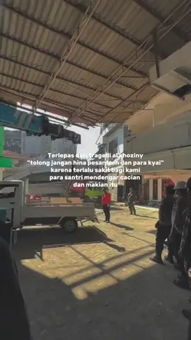tolong jangan hina dan caci para kyai dan pondok pesantren🙏🙏 #ponpesalkhoziny #ponpesbuduran #santri #pesantren #fyp 