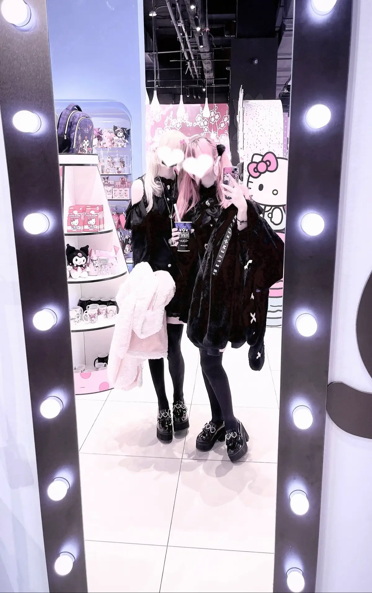 @tgk:@n3kan_nya #大阪 #hellokittycafe #地雷系女子 #自撮り界隈 #おすすめ 