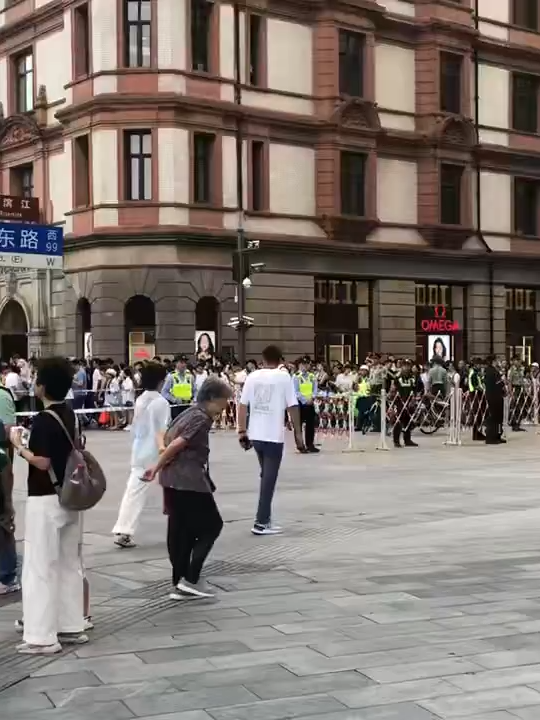 #Shanghai's Nanjing Road During the Chinese National Day Holiday